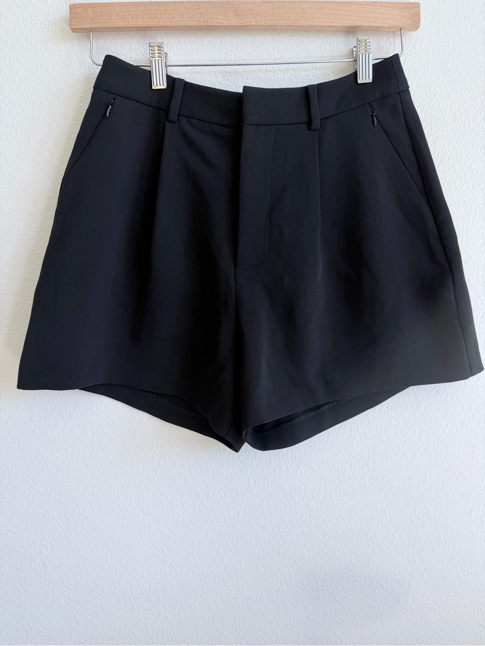 Good American Black High-Waist Tailored Shorts with Hook Closure
